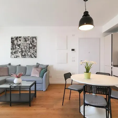 Lovely Terrace Apartment - Porta Romana District Milan Exterior photo