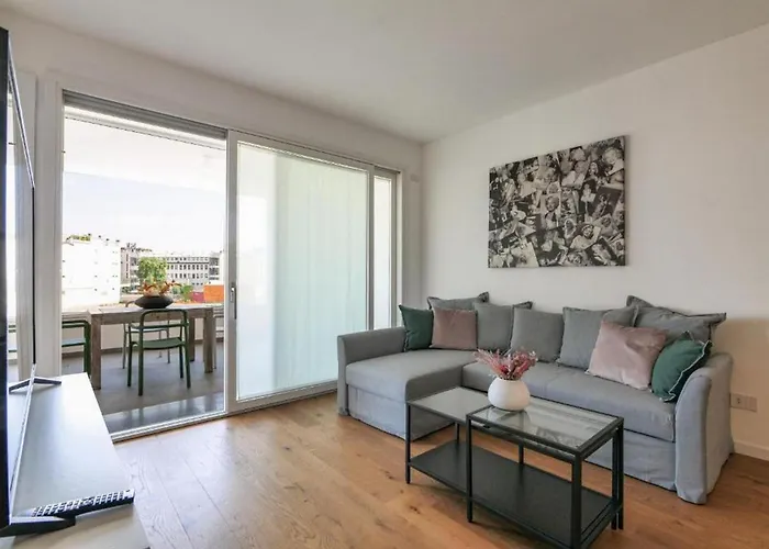 Lovely Terrace Apartment - Porta Romana District Milan